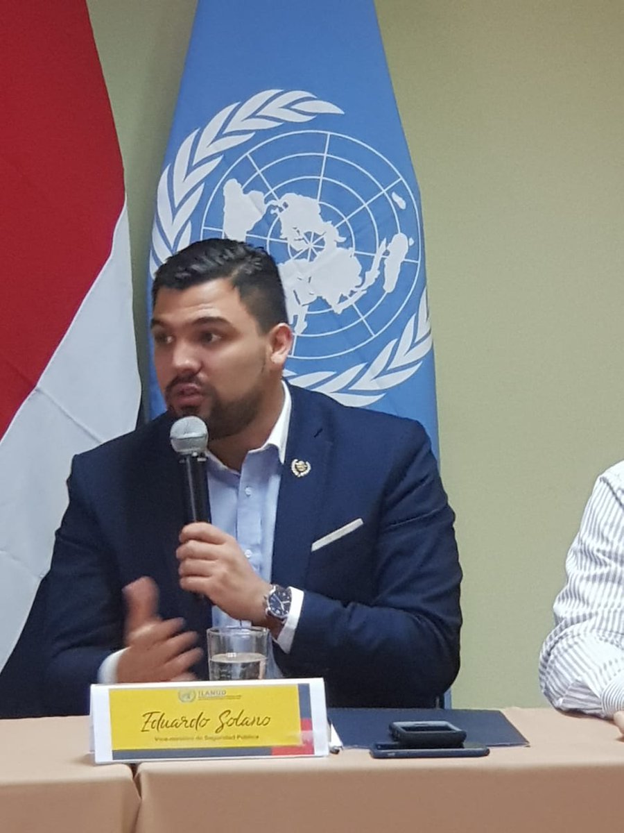Es el turno de Eduardo Solano, Viceministro de Seguridad, en el  #ConversatorioILANUD