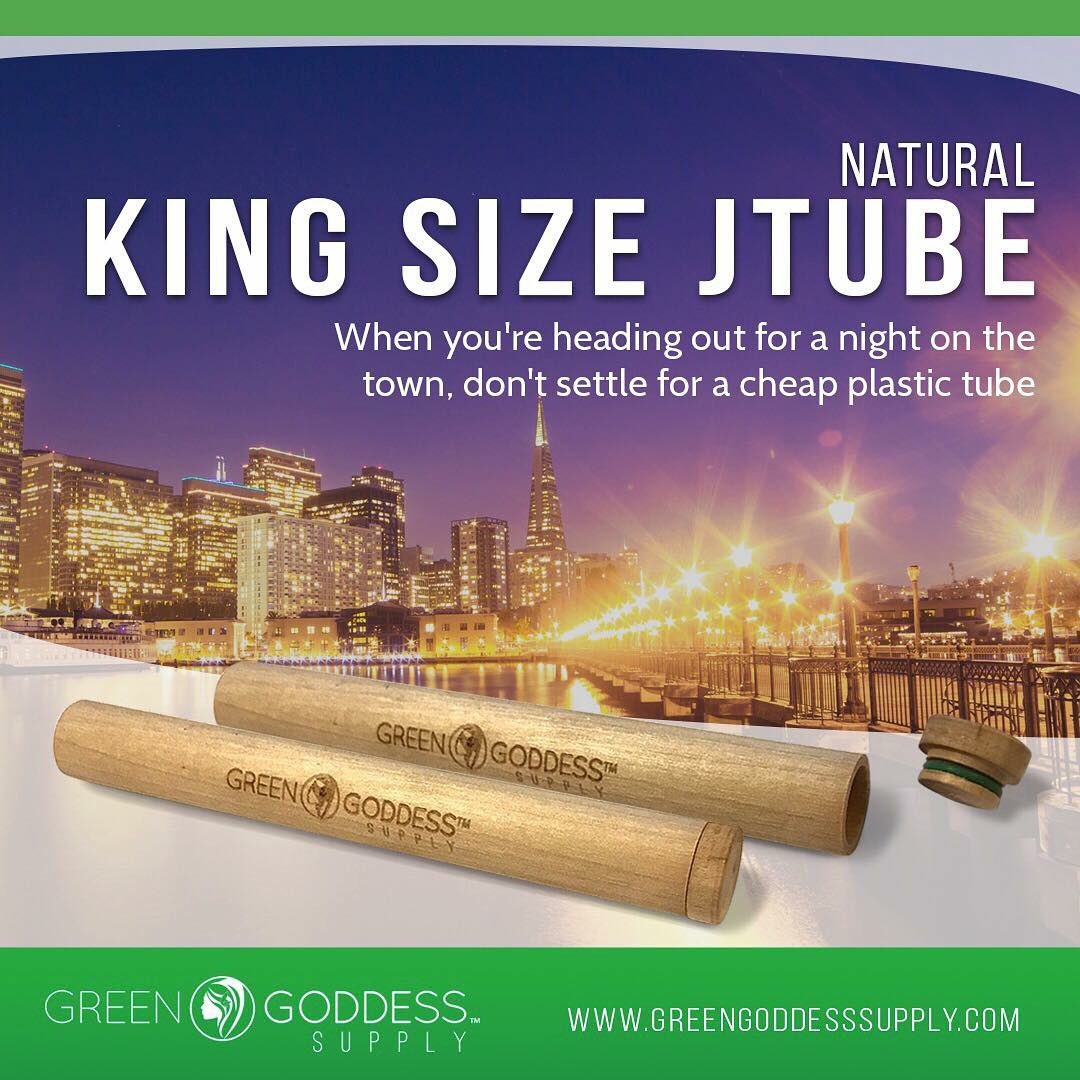 GreenGoddessSup's tweet photo. https://t.co/xFC8DOY8Md #rollyourown #blunts #bluntsfordays #bluntlife #joint #cannabis #weed #cannabiscommunity #cannabissociety #iwillmarrymary #higherthanmost #fueledbythc #thc #staylifted #hightimes #highlife #spliff #pothead #herb #ganjagirls #maryjane #girlswhogrow https://t.co/aHPygawgKe