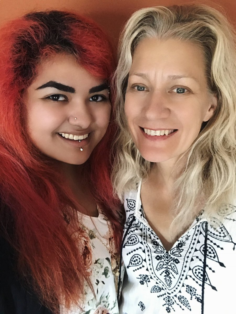 josefina_photo's tweet photo. Heaven gained an angel last night. 😭❤️

We were all incredibly lucky to know Diane. @VeriteLife 

While there won’t be a funeral, there will be a memorial &amp; her family could use some help: 
https://t.co/sw6hesMc8M

Thank you for your kind words, thoughts &amp; love during this time. https://t.co/HIK2ca9u2d