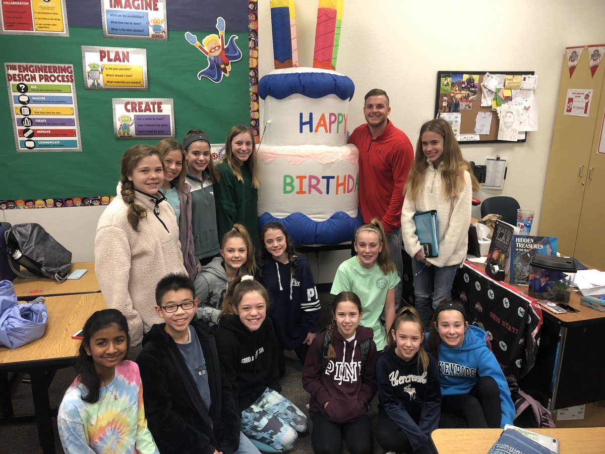 Koolin_With_K's tweet photo. Absolutely spoiled by my kids!  #HMSProud #OurFISDStory #BIRTHDAY https://t.co/7Z6kISx5y2