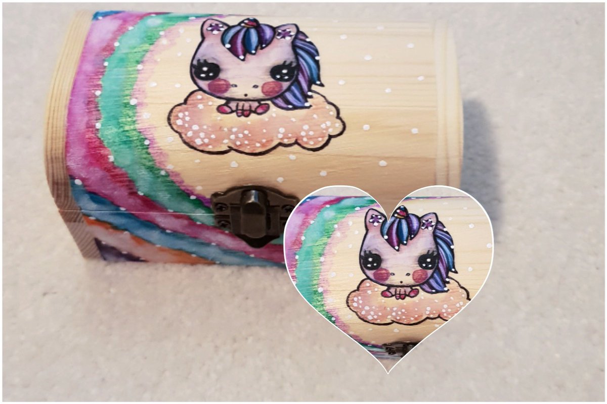 AllurinAssassin's tweet photo. Little wooden box decorated by me for my beautiful great niece Esmee. Cant wait to fill it with cute things. #unicorn #chibi #chibiunicorn #giftideas #woodart #woodartists #devilishdesigns #ladytattooer #artistsoninstagram #mixedmediums #ukartist https://t.co/HH9QGDEKDs