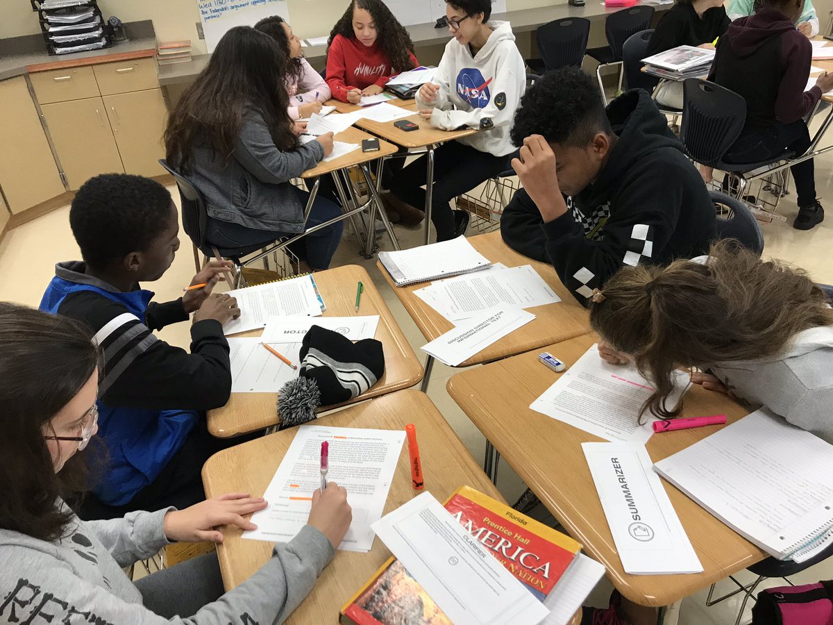 historyxperez's tweet photo. Reading 3 docs about Lewis and Clark’s expedition today with the help of reciprocal teaching roles thanks to @LitwithBritt1! Digging the Qs students came up 🔥 https://t.co/MDNOLmmOOH
