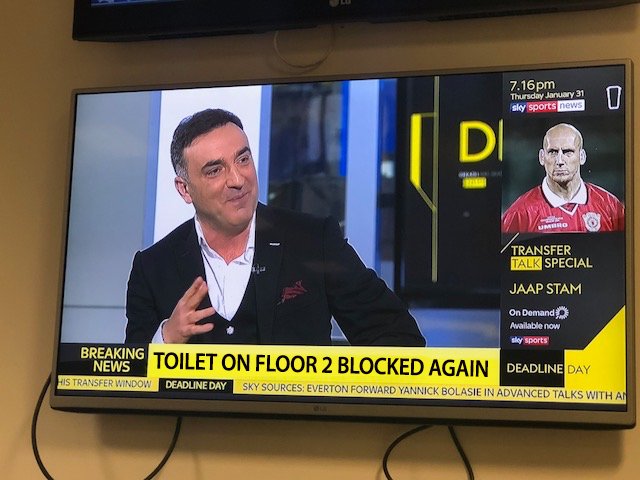 paddypower's tweet photo. There was a time when the sacred double size yellow ticker was reserved for only the biggest news, like Gareth Bale to Real Madrid.

Now they put anything up there... https://t.co/UA8miPlMEe