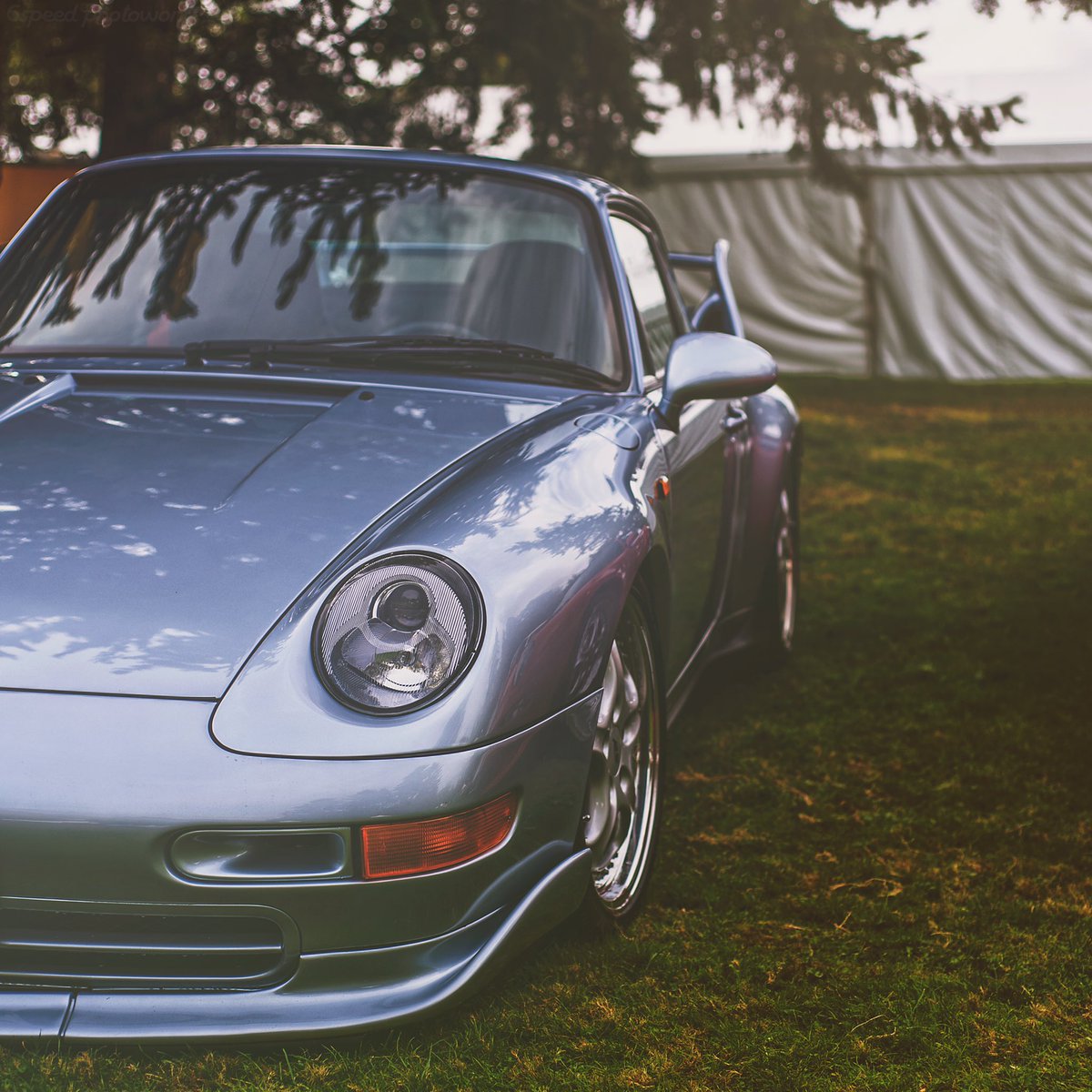 6speedphotowrks's tweet photo. #ThrowbackThursday #tbt #ThursdayThoughts #993porsche #porsche911 #porsche993 #porschelove #porscheclub #porsche #lswvan2018 @porsche @PorscheCanada @porsche__porn @PorscheSauce @luxurysupercar @dedeporsche @Ninemeister @neun11er @911PorscheWorld @RennPorsche @911_outlaw https://t.co/lM8WcUlN9O