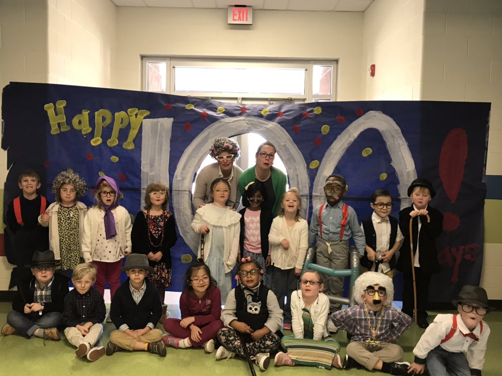 kellhmartin's tweet photo. The elderly are having the MOST fun in kindergarten celebrating the 100th day of school at North Pointe today!❤️👵🏻 https://t.co/QtBWvidyy5