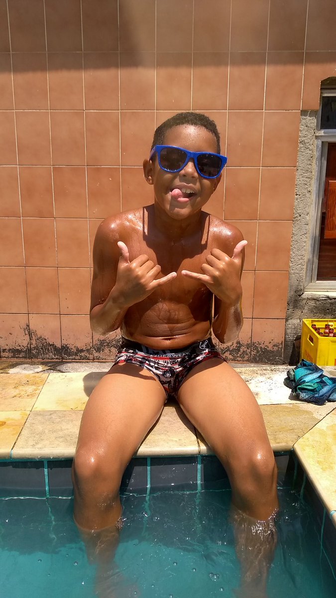 Jesusminhaluz0's tweet photo. Paizão deixa meus menor de boa Papo Reto 😎🐜🐜 https://t.co/dDRk8ed94w