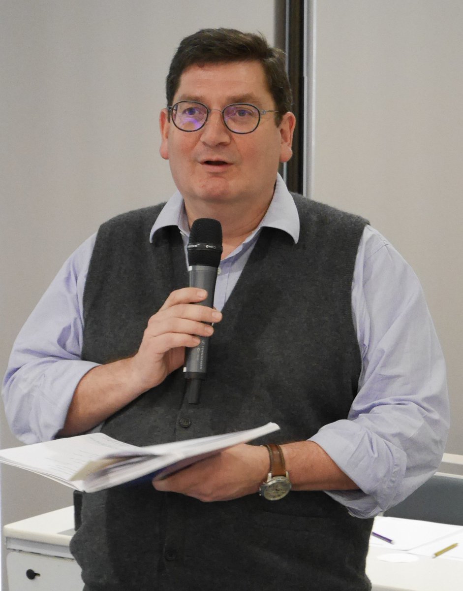AKERBett's tweet photo. Bruno Desprez, président de Florimond Desprez Veuve &amp; Fils et président du Comité de coordination : « Nous avons d’ores et déjà tellement de données dans AKER que nous pourrons y puiser pour traiter de nouveaux sujets qu’on n’imagine même pas encore aujourd’hui ». https://t.co/8xS9lJAc2Q