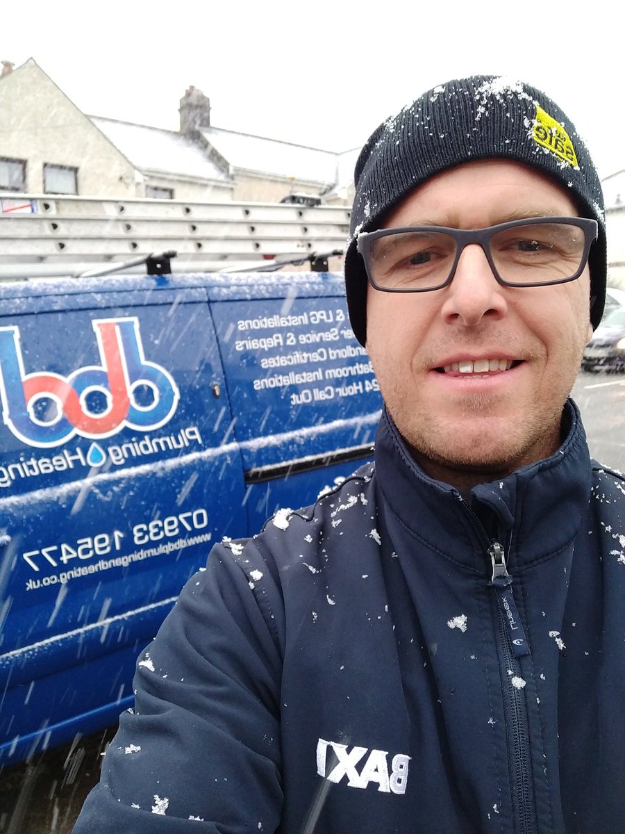 DBDPlumbandHeat's tweet photo. On the way home popes in and help out a customer with no hot water and heating.
Changed the heating sensor all up and running
#Timetogethome https://t.co/HNIHnJSZZH