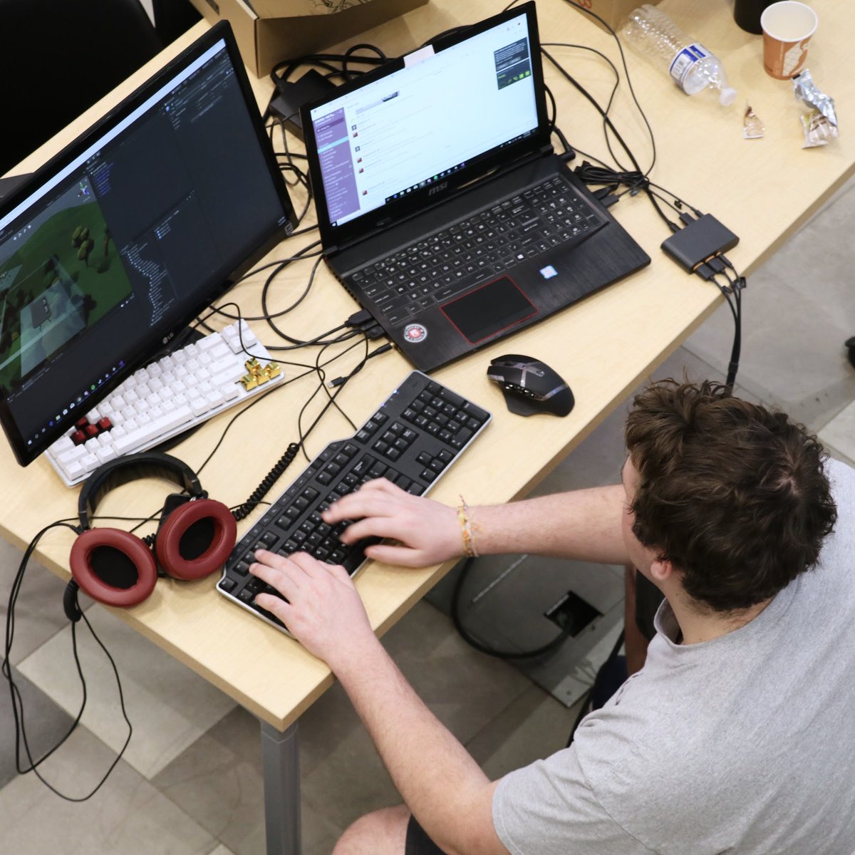 LaunchPad_MSU's tweet image. Work hard, play hard! #code24