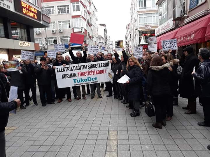 TukoderGungoren's tweet image. Biz tüketiciler olarak, Kayıp kaçak bedeli, sayaç okuma bedeli gibi bedelleri ödemek 
istemiyoruz.
#tüketici 
#Tükoder