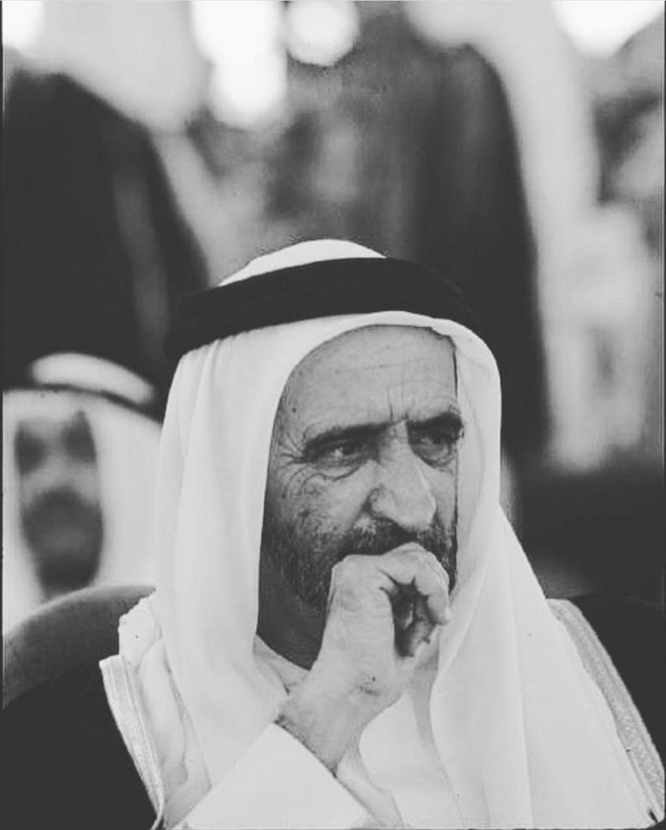 DawoudAlHajri's tweet photo. كان أكثر ما يسعده في أيامه الأخيرة الجلوس في احدى شرفات قصر زعبيل ليطل منها على #دبي، يرى مدينته الناهضة، التي بناها بعرقه وهندسها بفكره وضحى من أجلها بأيامه ولياليه.

رحم الله الشيخ راشد بن سعيد آل مكتوم باني دبي 

#قصتي https://t.co/P5BcS4bUk6