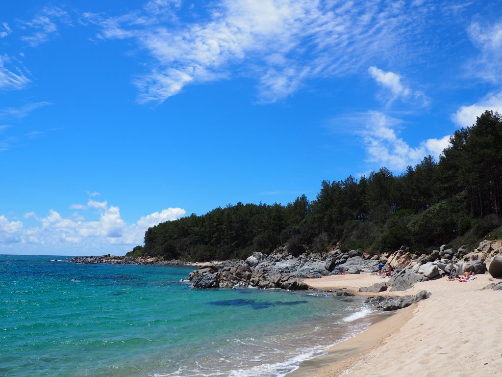 BlogAllantVers's tweet image. Sélectionner les photos de la #Corse pour le prochain article sur le #blog et faire le plein de bleu 💙