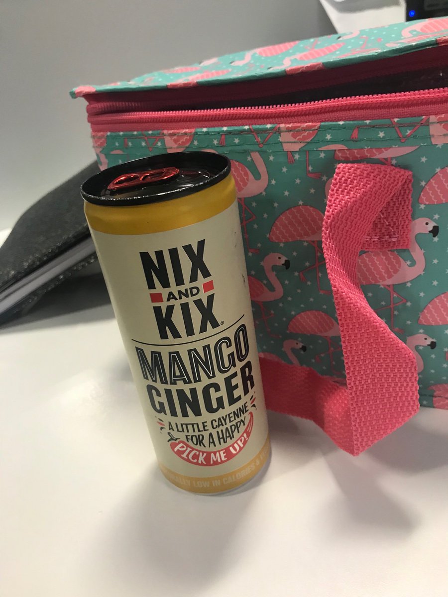 GrieveLynnette's tweet image. Feeling tropical with my mango and ginger @NixandKix drink for a little pick me up #triyit #cayennehappy