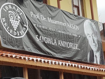 incenerede's tweet photo. Muharrem İnce, Muammer Aksoy’u katledili��inin yıldönümünde memleketinde anmak ve Belediye Başkanı Serkan Küçükkuru’ya destek olmak gittiği İbradı’da Ormana Vakfı M. Kazım İnan Misafirhanesi’nde kıymetli büyüklerimizi ziyaret etti, yurttaşlarımızla bir araya geldi. https://t.co/sLvitWjFlN
