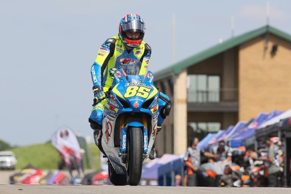 Very excited to announce that I will race for the M4 ECSTAR Suzuki team again this season! The Superbike class is stacked this year and I’m looking forward to the battles ahead. Thanks for the support folks 👊🏼