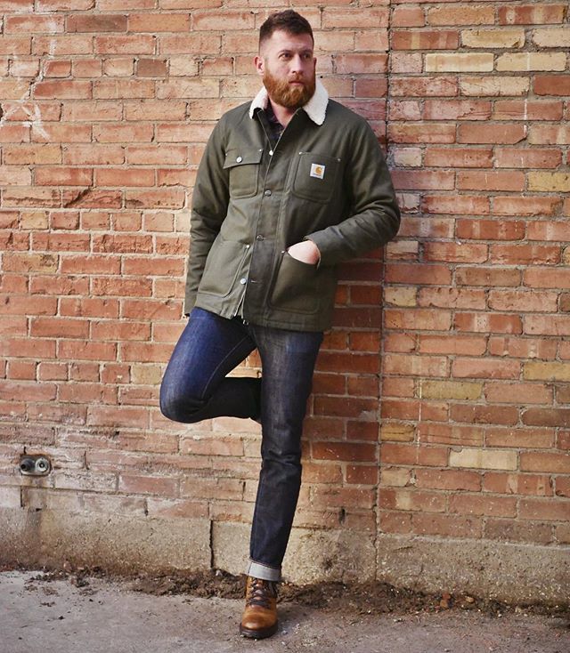 One brand I never thought I’d have in my rotation is @carhartt but man this coat is one of the coolest pieces I own. 
Coat: @carhartt 
Jeans and shirt: @jcrew 
Boots: @beckettrobb 
#slcstyle #slcfashion #slcfashionphotographer #selfoptimization #mensstyl… bit.ly/2CYN9aZ