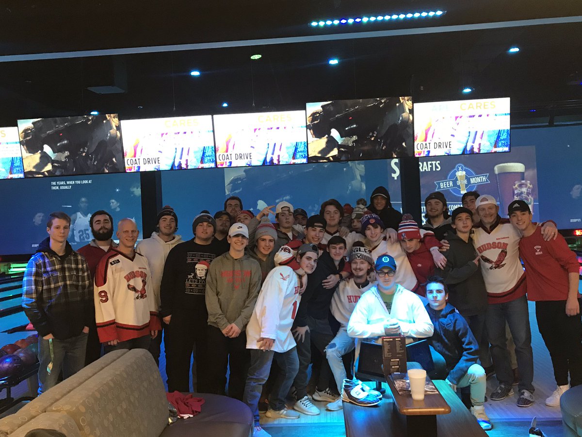 HudHockey's tweet photo. HHS Hockey spent time at @ApexCenterr in Marlboro. The team was broken into groups and battled for a gift card. Coach Nanartowich’s team won it all with a combined score of 1,269. #family @MassHSHockey @TheHHSRedSea @HawksBoosters @HHSHawksAD @BecomeABanner @MetroWestSports https://t.co/T6NHrlxcQI
