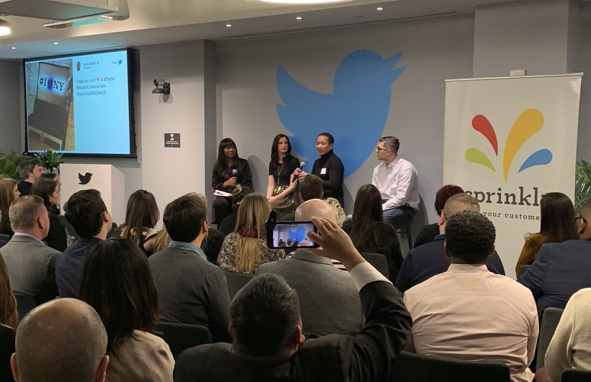 ChrisFraioli's tweet photo. .@KennethMad sharing the secrets of spreading #brandlove with #ModernCustomerCare @Sprinklr @OfficialPartner @verizonfios #Sprinklrlife #LoveWhereYouWork https://t.co/UNwguyDajh