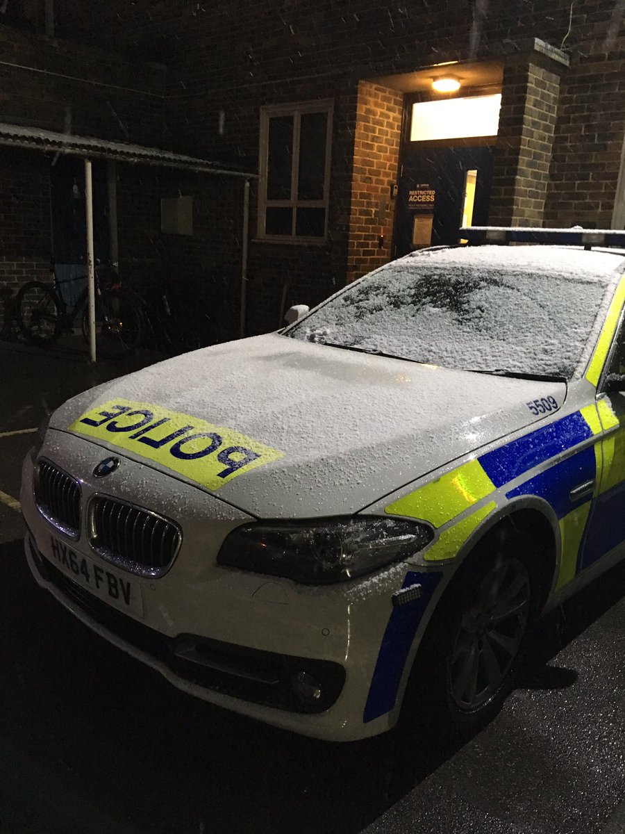 HantsPolRoads's tweet photo. Snow evening shift now done. Remember to drive safely in the morning. Plenty of ice and some snow still expected. #inspS https://t.co/QEoDKTOTMN