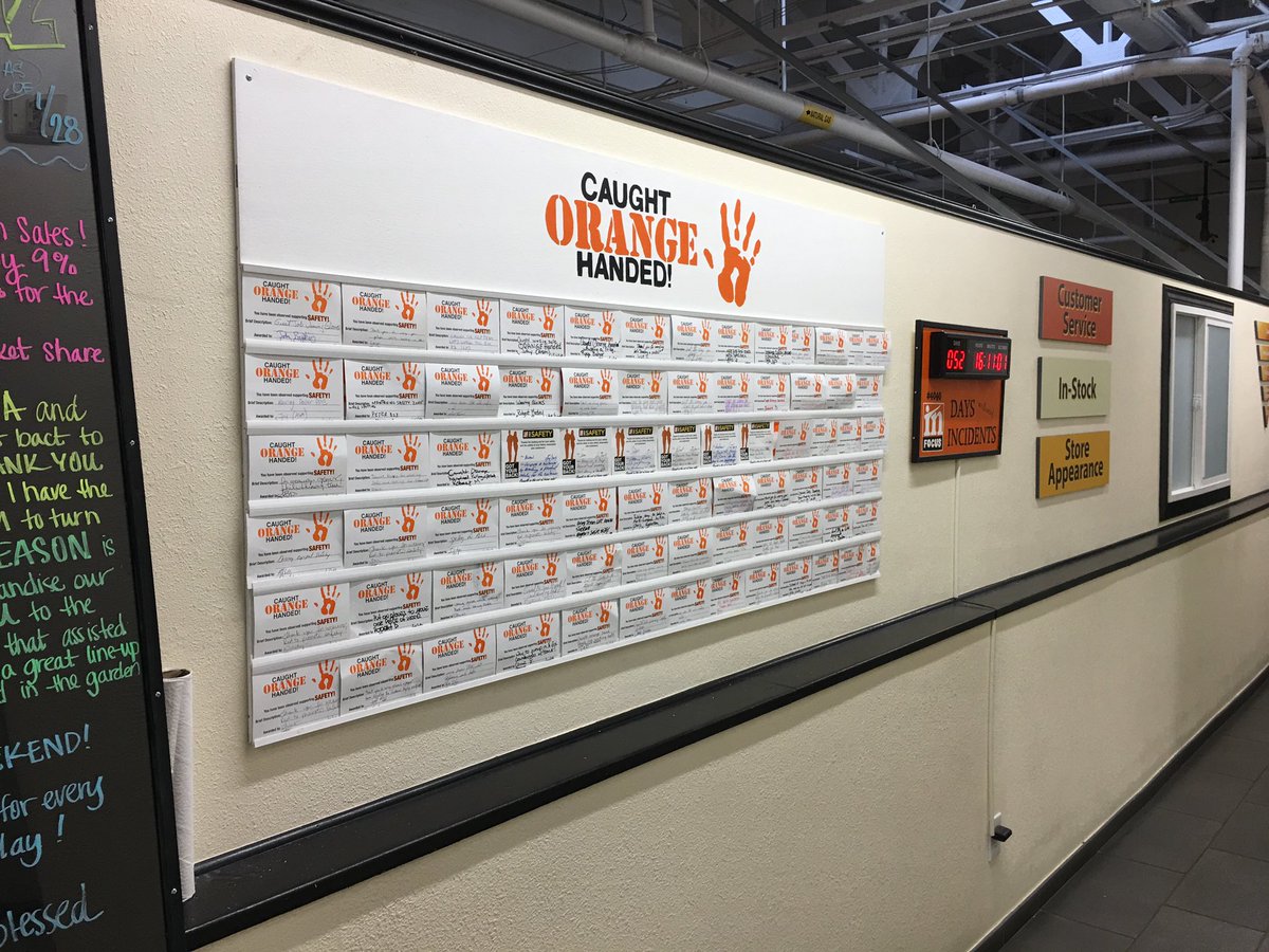 GKerr0211's tweet image. Our Caught Orange Handed cards were overtaking the Bravo board so we made them their very own board!!! #CaughtOrangeHanded #4040Rocks #SafetyFirst #pacnw @cayselahrman @RLM4040 @FroFroAtDepot @JaySpencer0604
