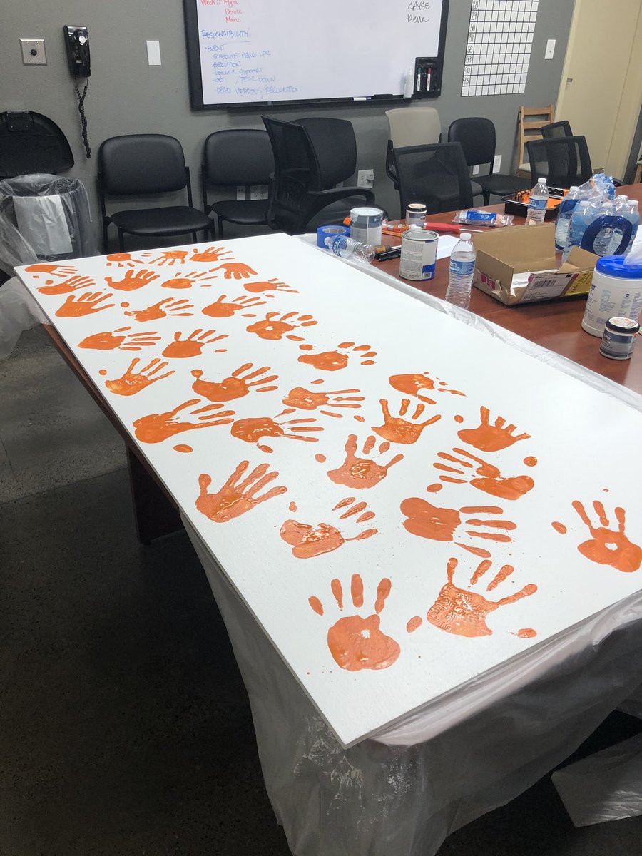 GKerr0211's tweet image. Our Caught Orange Handed cards were overtaking the Bravo board so we made them their very own board!!! #CaughtOrangeHanded #4040Rocks #SafetyFirst #pacnw @cayselahrman @RLM4040 @FroFroAtDepot @JaySpencer0604