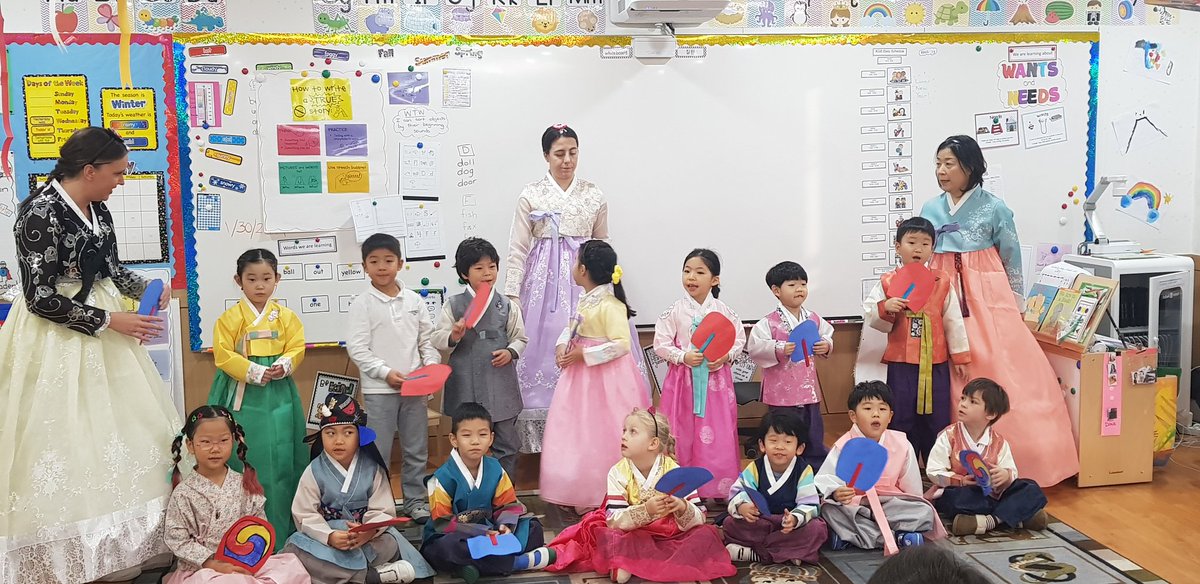 CarlaCh47492501's tweet photo. Lunar New Year Celebrations @SJA_Jeju #LunarNewYear #international https://t.co/MMQMcJU1D0