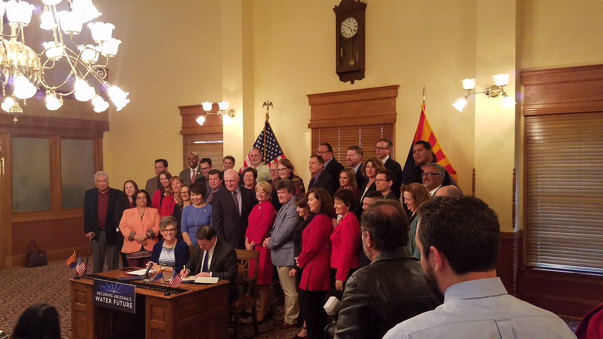 CKBlueShift's tweet image. Governor Ducey signs the #AZDCP. Congratulations to everyone who worked so hard to accomplish this milestone.