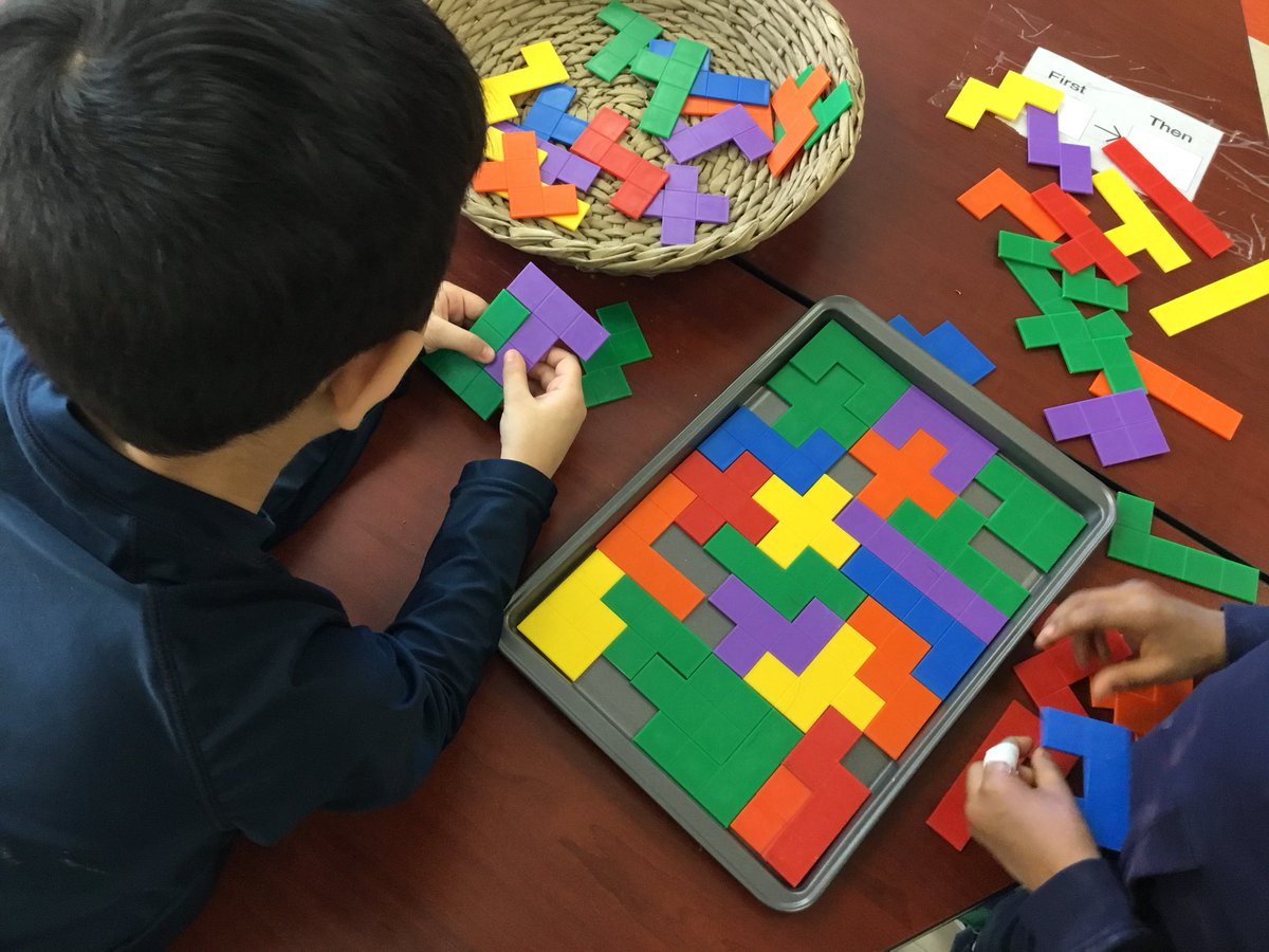 grade1dragons's tweet photo. A peek at a few of our math centres this week. Oldies....but goodies. #SpiralLearning https://t.co/qQq1Uyad5I