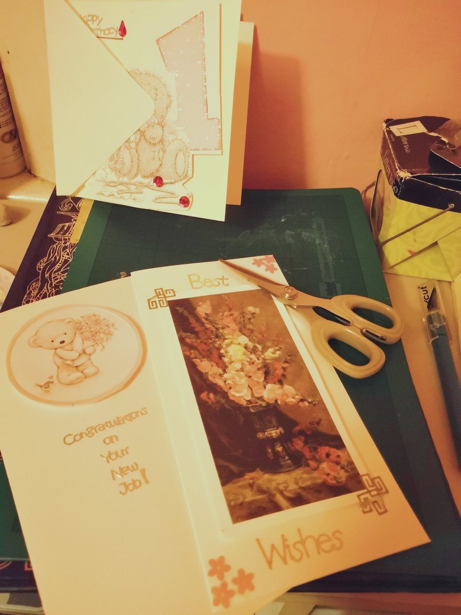 CardsBaseline's tweet image. Busy bee here crafting some new additions to our stock a 'best wishes' and 'congratulations on your new job' (work in progress) to join those already for sale ❤️ #handmadebyme #handmadecards #cards #sentwithlove #individual