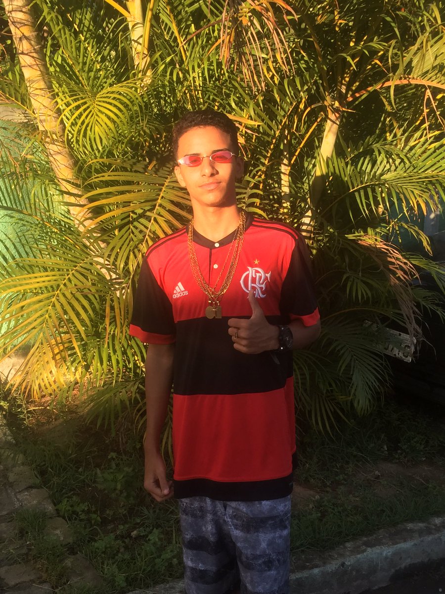LindasDeSg's tweet photo. Esse moreno tbm lindo😍🤤 @Aloha_Levado https://t.co/ksxLoO0TiR