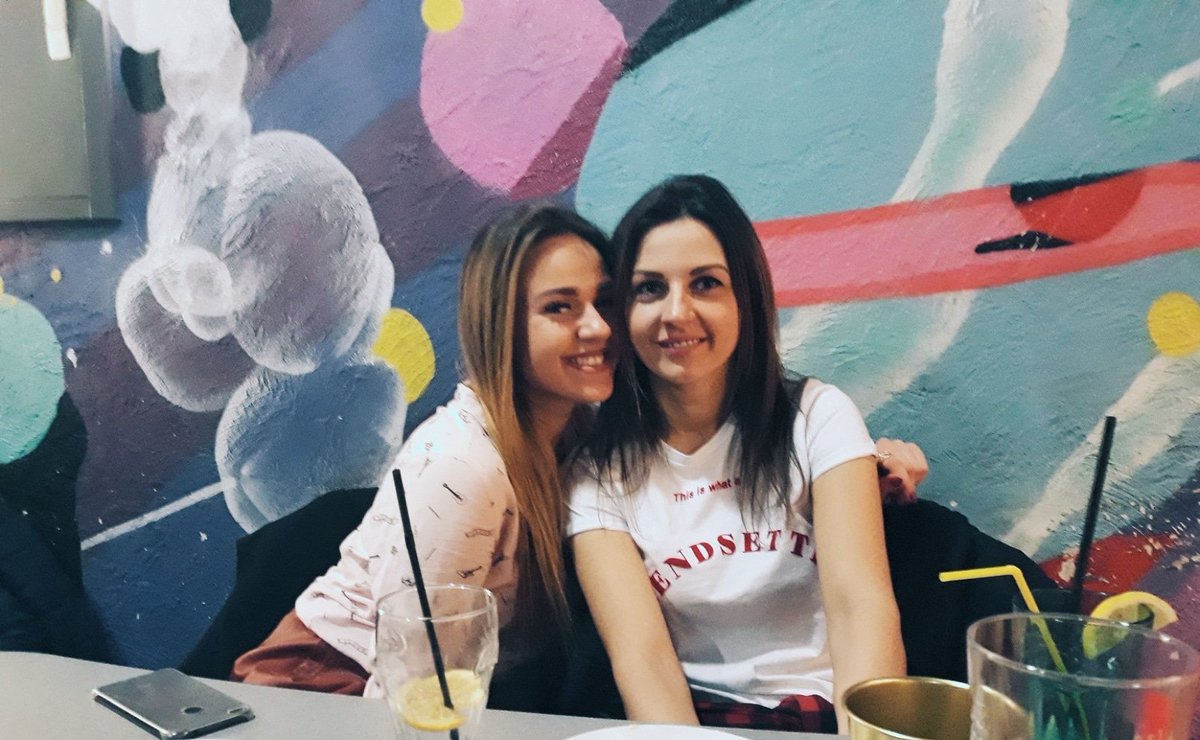j_avista's tweet photo. Sister 💜 https://t.co/FByLgag5Sx
