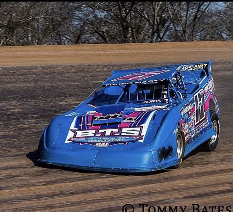 @thuggnasty17 can testify the @zmaxraceproducts works great on his @rocketchassis as he gets ready for battle as Speedweeks kicks off @bubbamotorsportspark #racingoils #zmaxsiliconespray #zmaxbrakecleaner #zmaxspeedwax