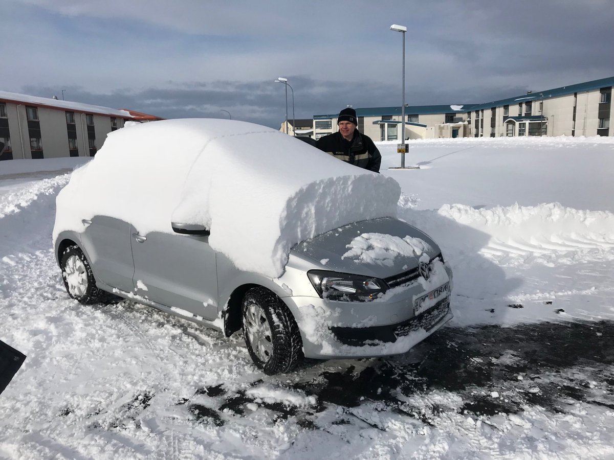 timba_captain's tweet photo. All of those worried about #uksnow should have a look at this #overnight #dusting in #iceland last year. A bit of clearing and #snowtyres and we were on our way to the supermarket in an hour. #beprepared https://t.co/k9jlYVrjBT