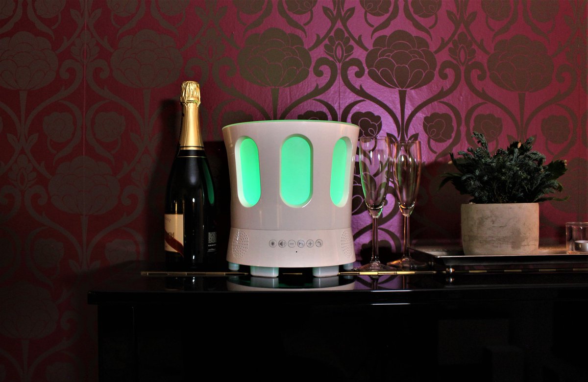 NorthernPails's tweet image. Wireless speaker Revolution has been started - ZONE 💎

#TechnologyNews #journalists #newtech #desingfromfinland #hifi #ecofriendly #versatile #newdesign #awarded #cooler #indiegogo #Production #ready #patent #Preorder #Now