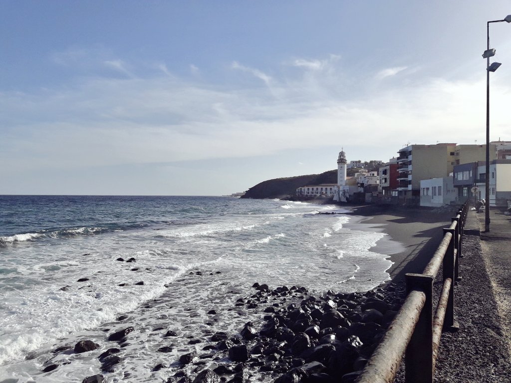 Candelaria ⛪🌊 #Candelaria #Basílica #Tenerife #IslasCanarias #CanaryIslands <a href="/SecretosTenerif/">Secretos de Tenerife</a> @LoQueVeoTfe <a href="/TenerifeBonjour/">TenerifeBonjour</a> <a href="/AytoCandelaria/">Ayuntamiento de Candelaria</a> <a href="/VisitTenerifeES/">VisitTenerifeES</a>