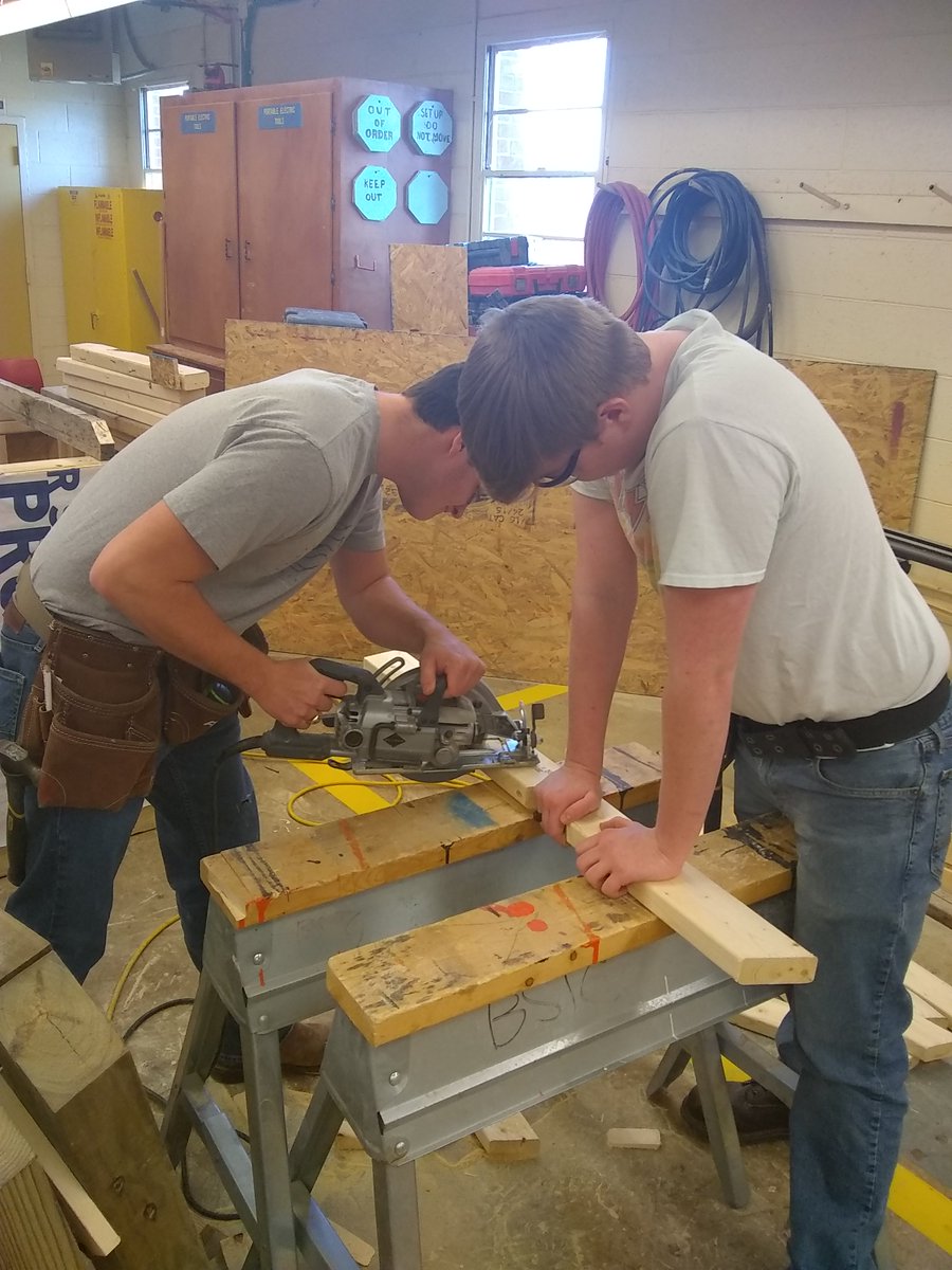 GSTCBuilder's tweet photo. A Jr. in high school?....Figuring AND cutting rafters??!!...Yep!...it's just what we do at BSTC Building &amp; Construction! https://t.co/tIuchfObOS