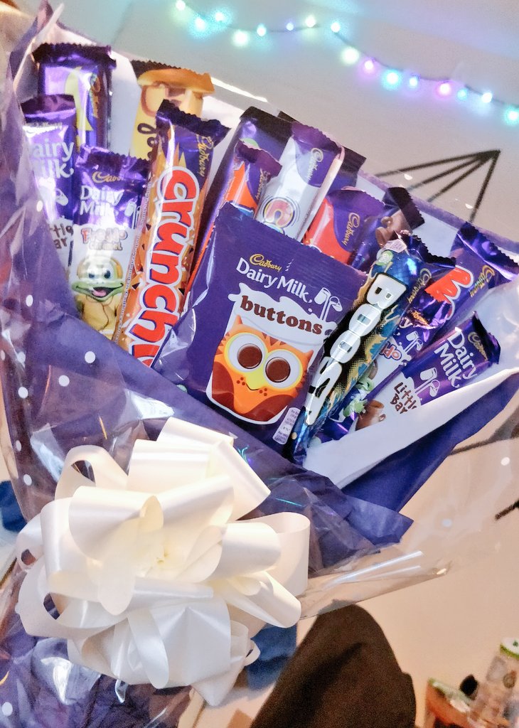ParaBen96's tweet photo. Isn't @stephkirkxx cute? She sent me a bouquet of @CadburyUK chocolate for getting a first in my #RMDP module 🥰🥰
I can't see these lasting long! https://t.co/DeTKDUBOjE