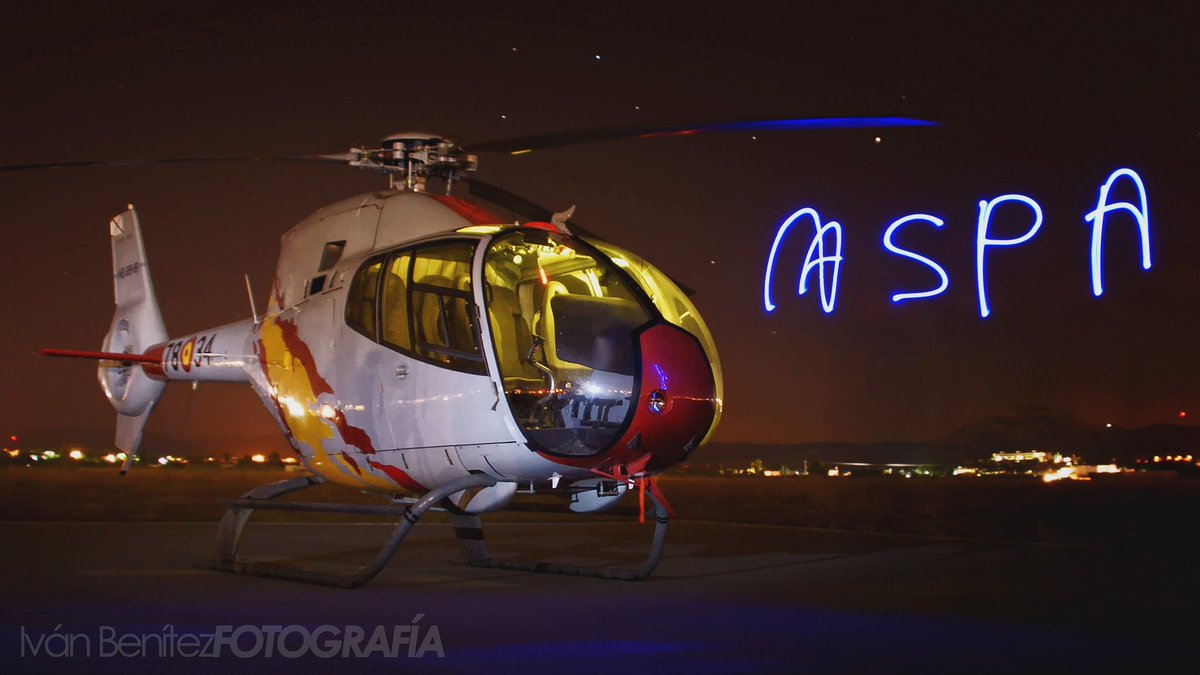 ibeca73's tweet photo. Buenas noches a tod@s.
@PatrullaAspa light painting https://t.co/Wj72ixIRgv
