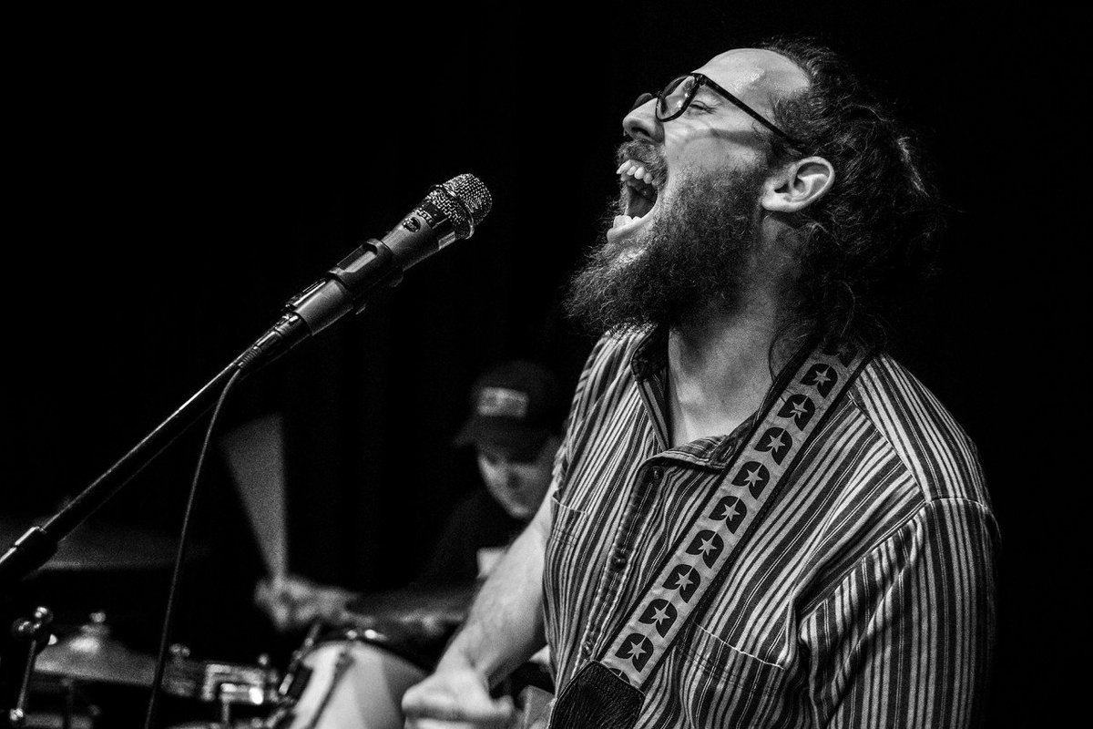 midwestAXN's tweet photo. Check out live photos from #AMStations set at Elastic Arts a few weeks back and don't forget about their latest release "Nonsense" out now via #1980Records &amp; @AlreadyDeadRecs ! Clicky-Clicky: https://t.co/14xDfyfhE9

#livephotos #livemusic #chicago #chicagomusic #rock #photos https://t.co/Q6dGezAPCg