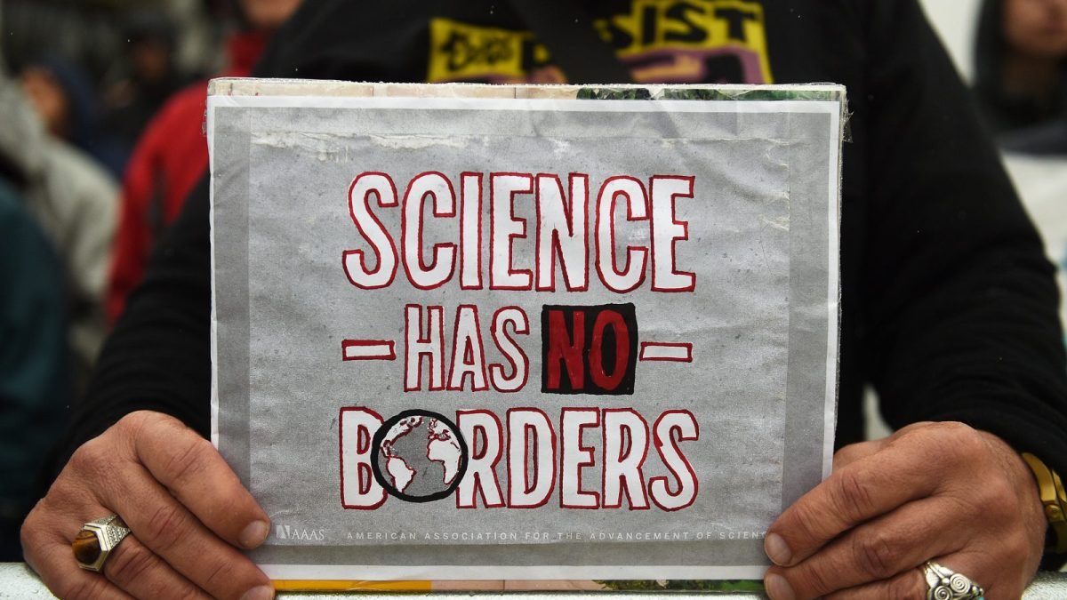 amazonwatch's tweet image. Scientists make a stand to protect their work under Trump buff.ly/2WsKa3m

#Stand4Science!