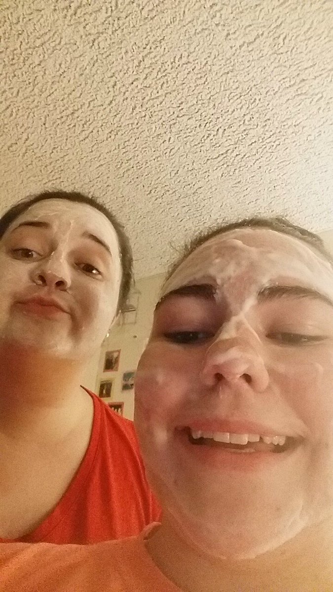 rboates10's tweet photo. HAPPY BIRTHDAY KATHRYN ANNE i hope you have an amazing day!!! I miss u so much and can't wait until august when we're reunited in cbus also thnx for the freshman memories ilysm https://t.co/kiOT5iNccX