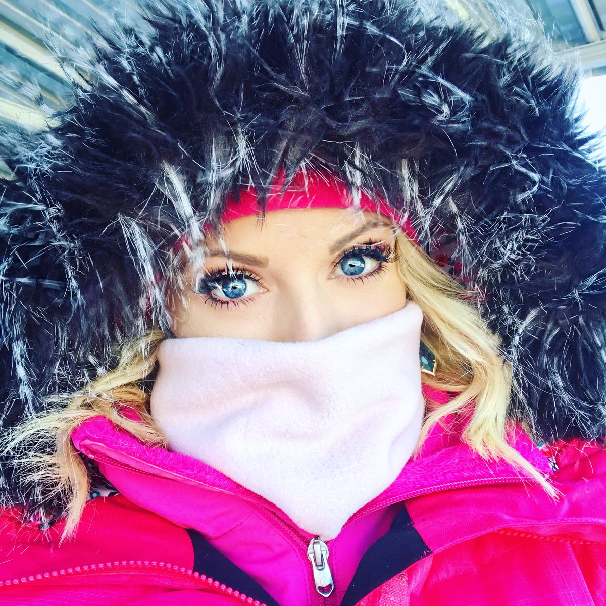 SharlaMcBride's tweet image. Two words: Polar Vortex #itscold #reallycold #toocold #imcold #isitspringyet