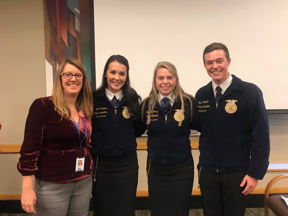 CheriHeltOR's tweet photo. Yesterday, during the House Committee on Education, we heard testimony from students in the @OregonFFA regarding funding for agricultural education in our schools. It is a great day when kids are in the Capitol advocating for their own education! 

I appreciate their voice! https://t.co/0MPuItKDnb