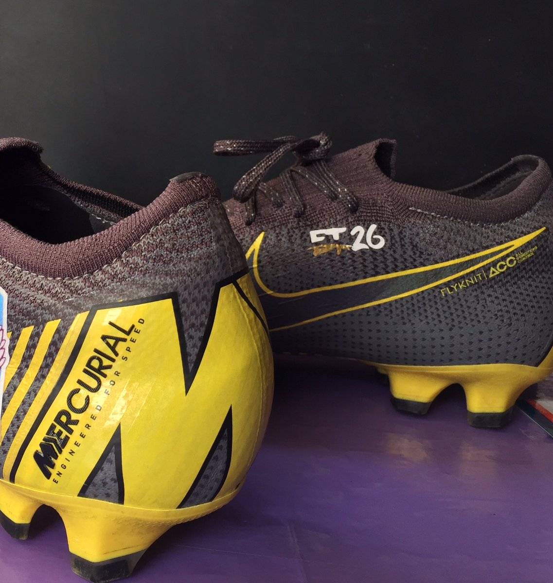 Mono_Jerseys's tweet photo. Terminados
Personalización para nuevos Nike Mercurial Superfly VI 360 Elite FG de @erbintrejo
- Gallina Pintadita
- Soy Luna (Patín)
- Nombres y logo ET26
Queda pendiente el HP hermano, ahora que regreses se lo ponemos.
#Queretaro #gallosblancos #siempregallos #ET26 https://t.co/z0kqPh1Gvt