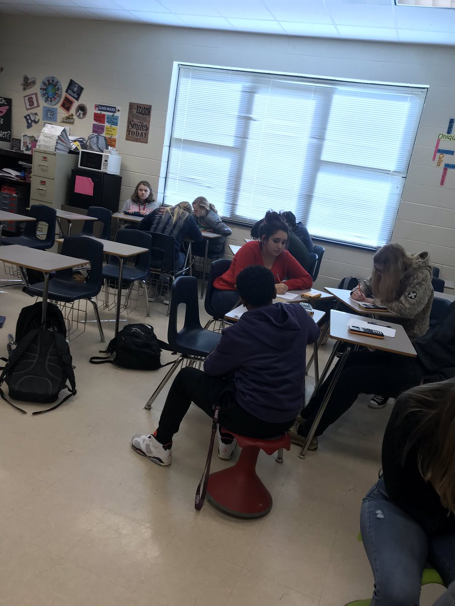 morgan_laroque's tweet photo. Beanbag throw review game! #ThrowingThingsAtTheSmartBoard #PreppingForOurFirstTest #Math1Shenanigans #PracticeMakesPerfect @bunnhs https://t.co/A6gaj8mfFK