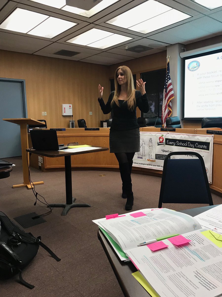 cloflin922's tweet photo. EL Roadmap training Jen Beavers leading the learning #SRVUSD @wordcrazy@DebraPetish@rjbartow https://t.co/SYfyQG98fS
