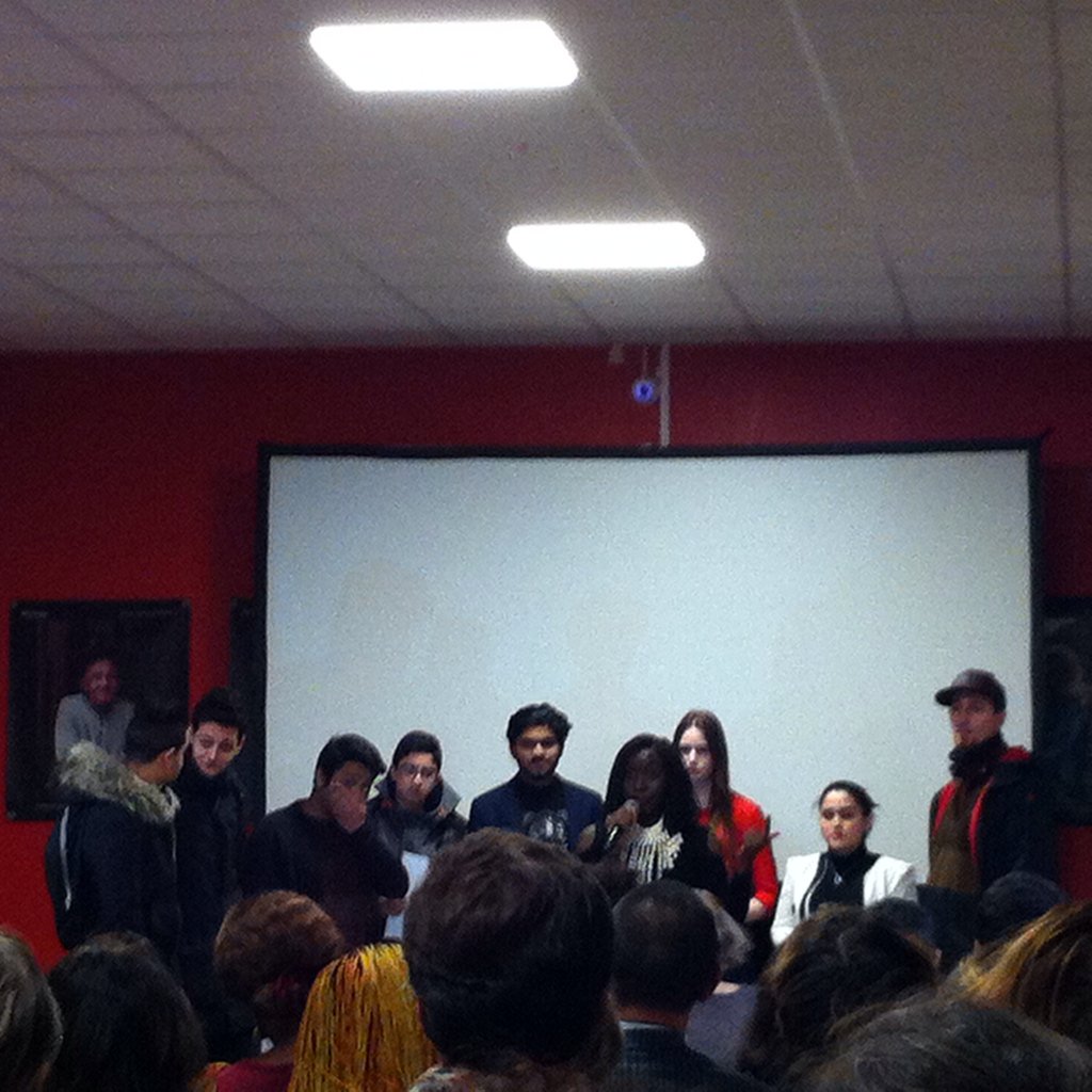 Ouverture de la Nuit des Idées #Bondy <a href="/ird_fr/">IRD.fr</a> par <a href="/OneTwoThreeRap/">One Two Three Rap</a> : slams &amp; migrations. Hip-Hop 4 Planet !