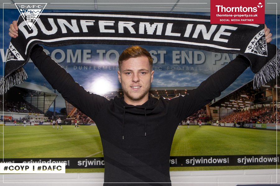 officialdafc's tweet photo. #DAFC are delighted to announce the loan signing of @AberdeenFC  striker @BRUCEA23 until the end of the season. 

Welcome to East End Park Bruce 🏁 https://t.co/cbC7UcoLDU