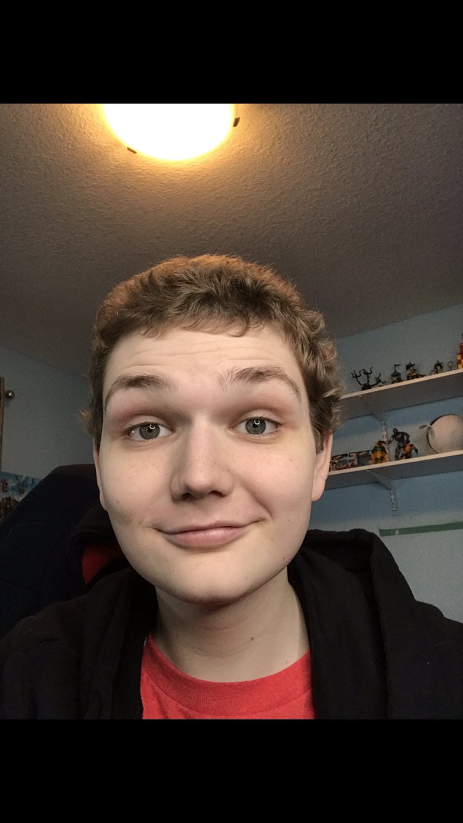 Wavy_Films's tweet image. Actually think I look good in a pic for once, Dont normally do this but I’m starting to feel better 👍🏻