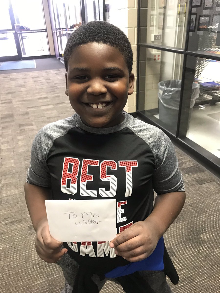 MrsVanSickle5's tweet image. February is the month of kindness, but this friend started early! #KindnessCounts #ThatSmile #ItsWhatMustangsDo @cyfairMillsap @KellyComin